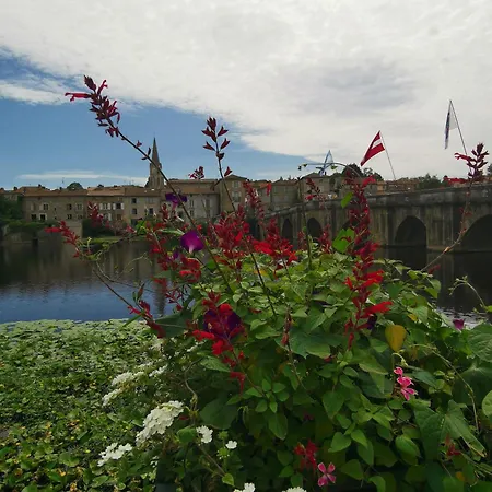 'quelle Belle Vue' D'hote Confolens